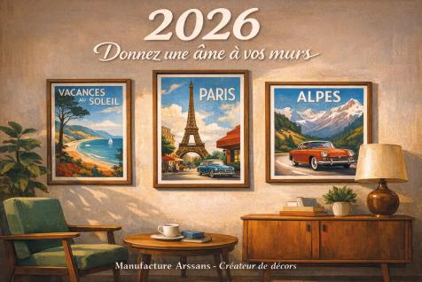 Illustration vintage d’un intérieur décoré avec des affiches rétro pour souhaiter une belle année 2026 en décoration intérieure par Manufacture Arssans